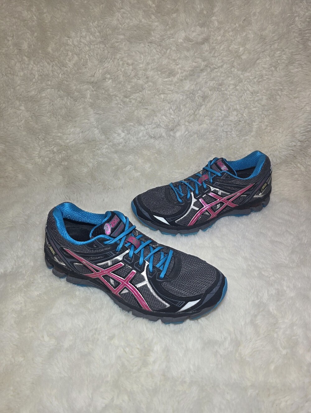ASICS GT-2000 2 GTX Gore-Tex Waterproof Trail Running Shoes Womens 9 Gorpcore